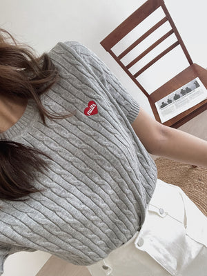 Lovey Cable Knit Tshirt / 爱心刺绣麻花T恤