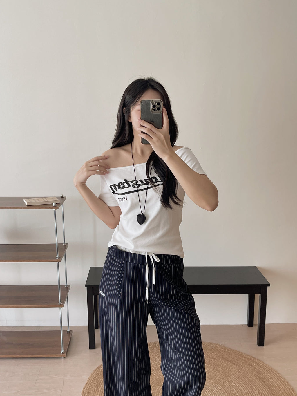 Letter Print  Slanted Shoulder Tee / 美式字母宽肩斜肩T恤