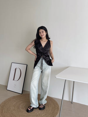 Satin Drawstring Top / 设计感缎面抽绳上衣