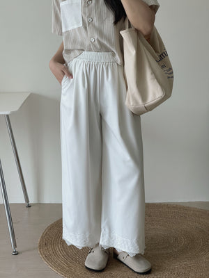 Hem Spliced Lace Pants / 蕾丝拼接花边阔腿裤
