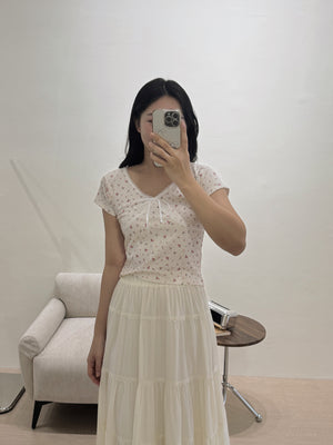 Floral Vneck Top / 小碎花尖领上衣