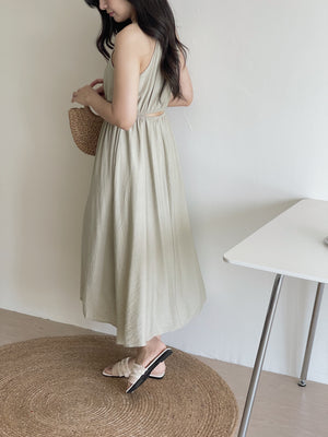 Avril Halterneck Dress / 挂脖后腰镂空长裙
