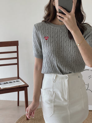 Lovey Cable Knit Tshirt / 爱心刺绣麻花T恤