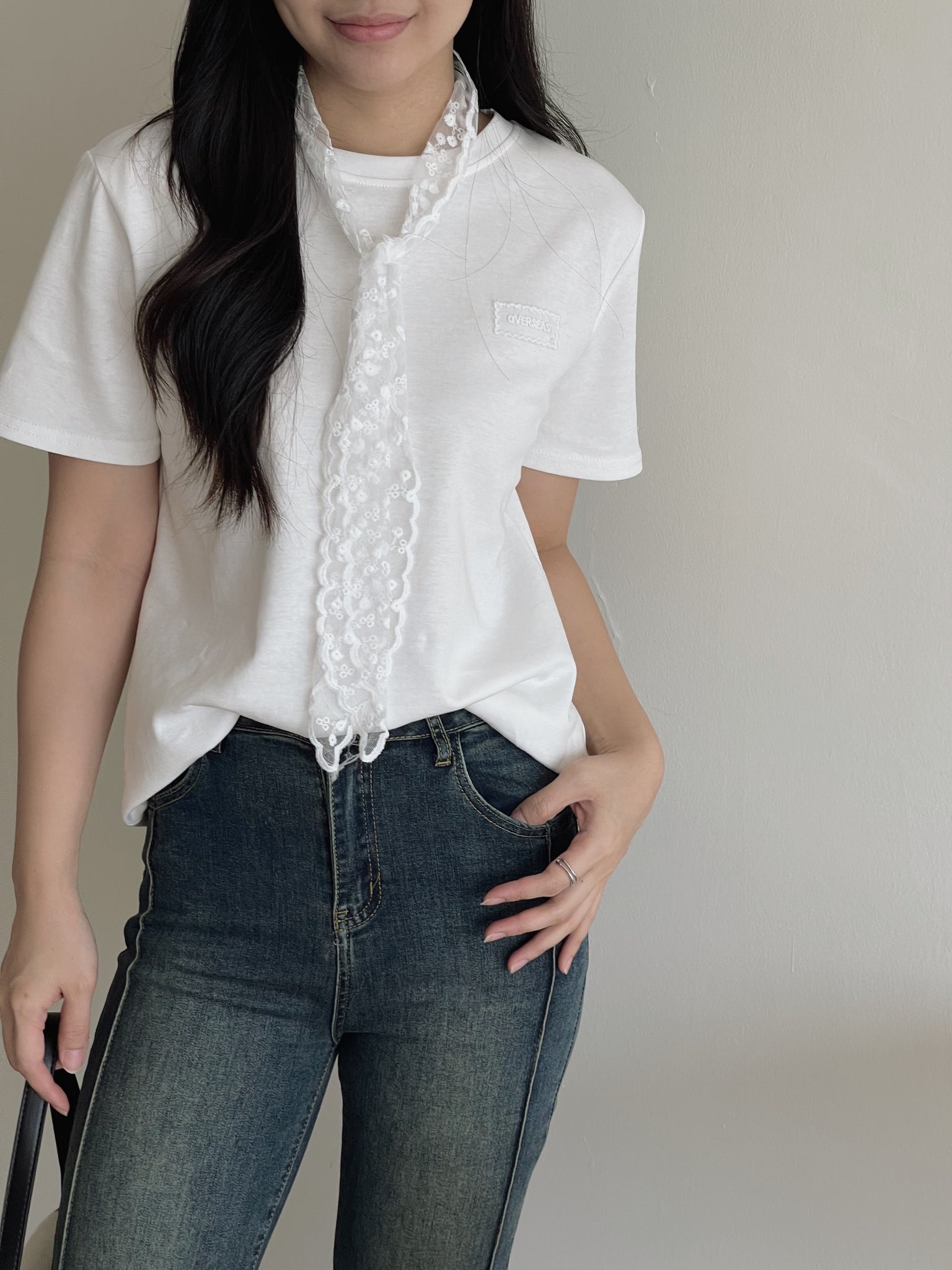 Lace Tie Plain Tee / 蕾丝带简约T恤
