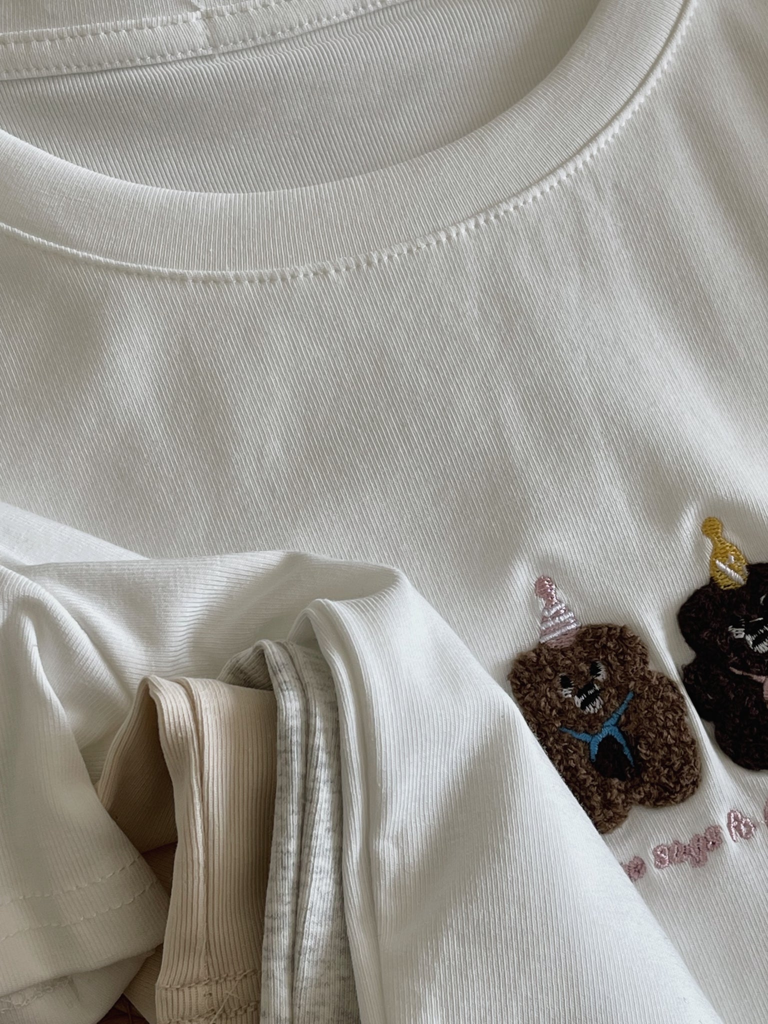 Three Little Bear Tee / 三只小熊圆领Tee