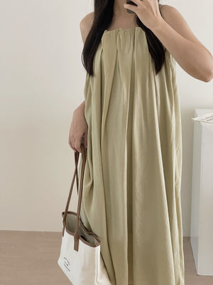 Holiday Pleated Dress / 度假抹胸吊带连衣裙