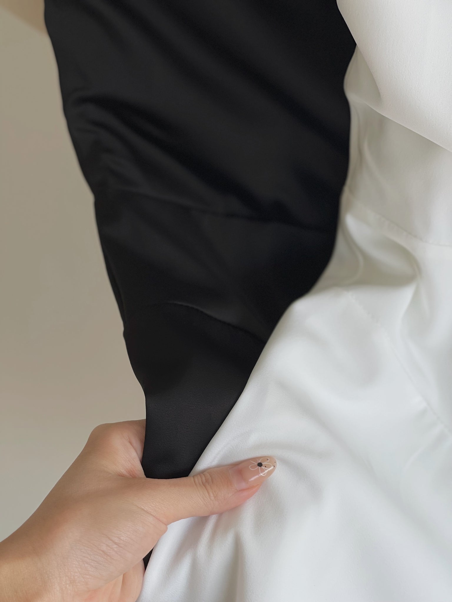 Calla Drop Shoulder Jumpsuit / 缎面落肩阔腿连身裤