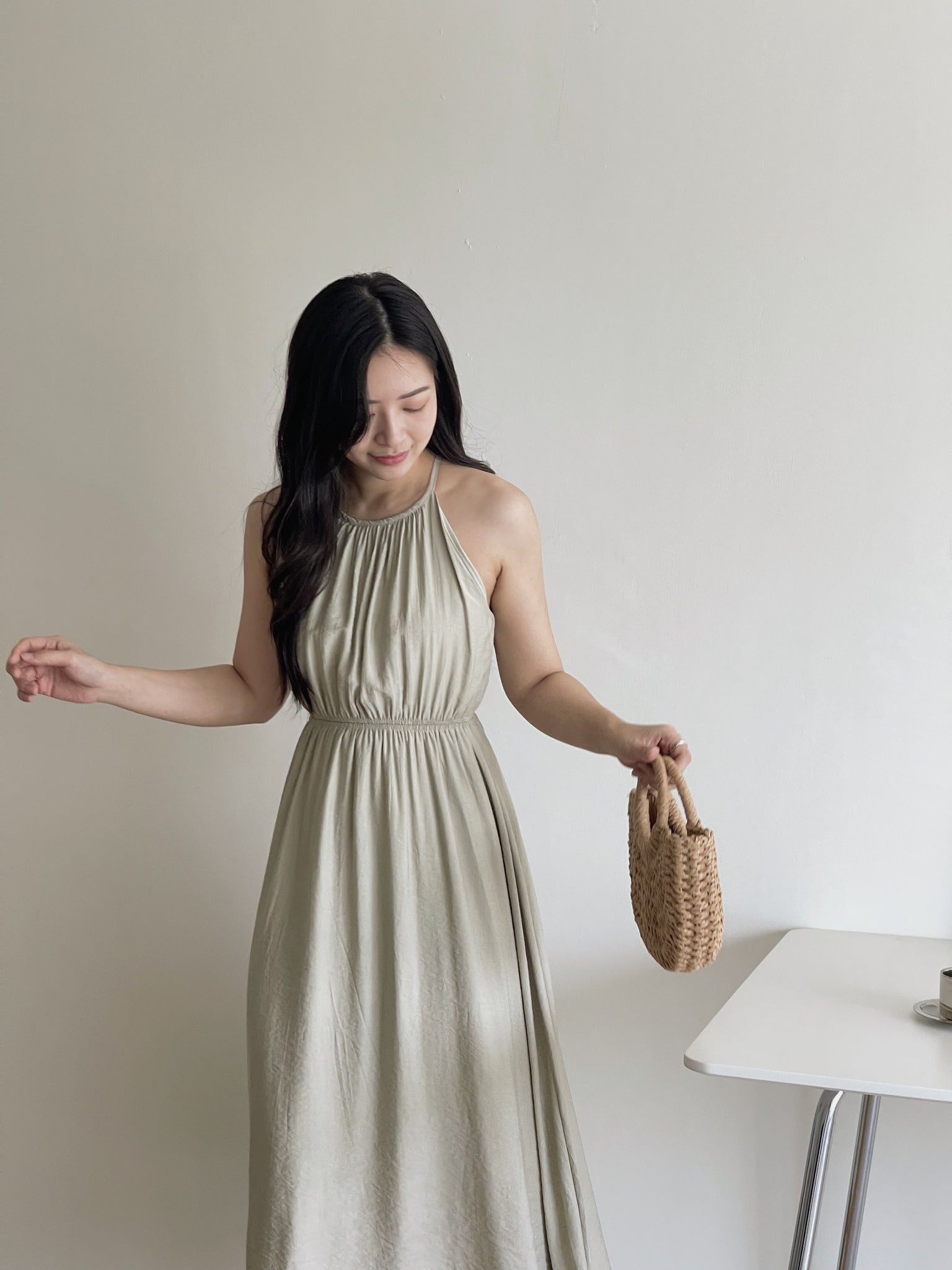 Avril Halterneck Dress / 挂脖后腰镂空长裙