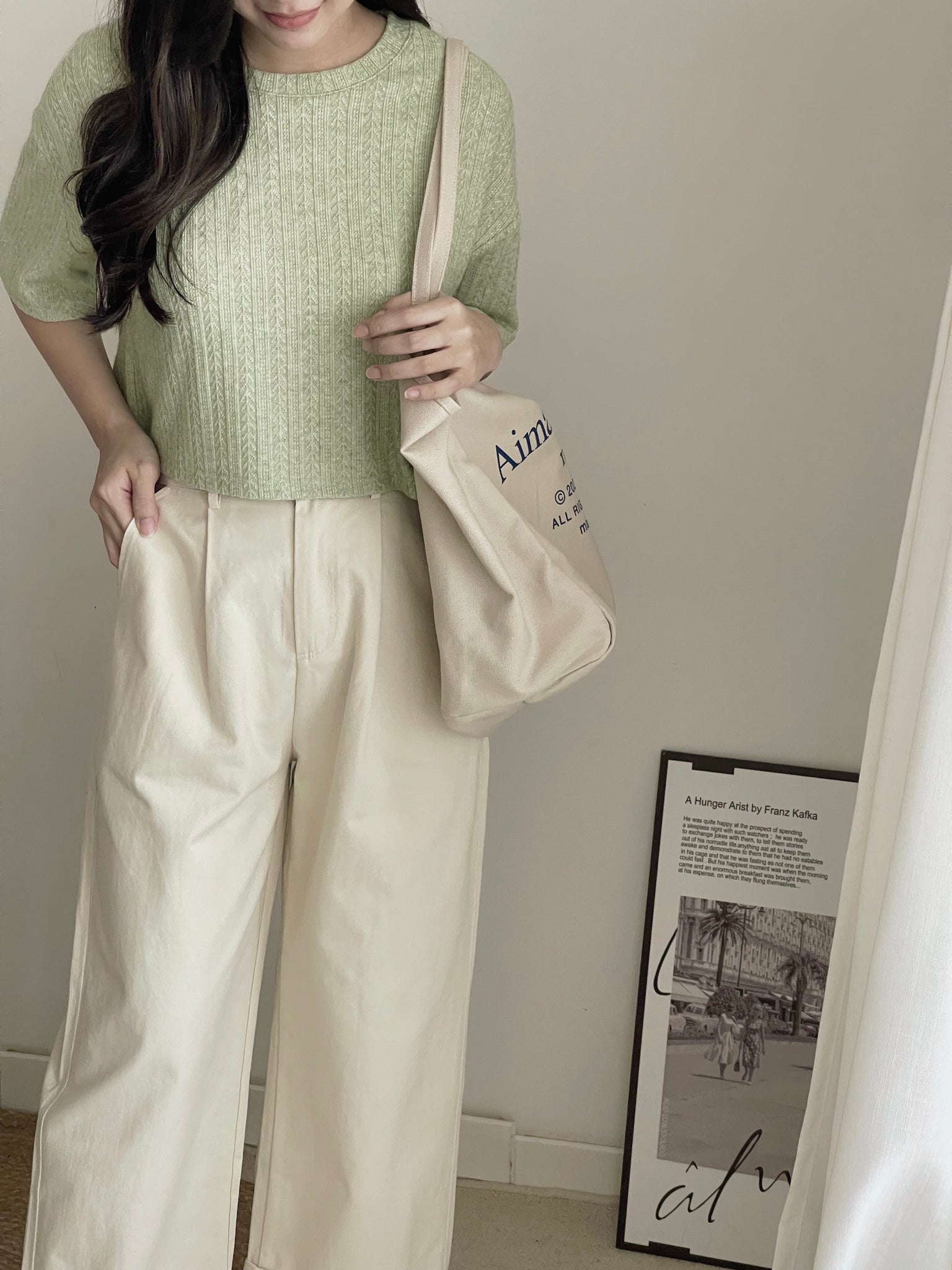 Soft Figured Crop Tee / 软料钩花圆领T