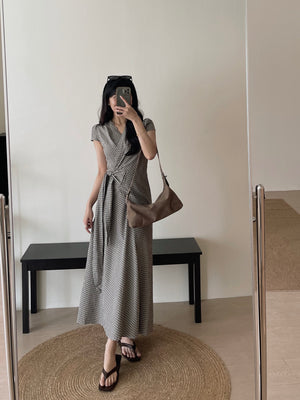 Azalea Wrap Dress / 法式V领收腰气质连身裙