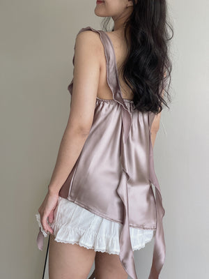 Ruffles Long Strap Top / 荷叶长肩带缎面上衣