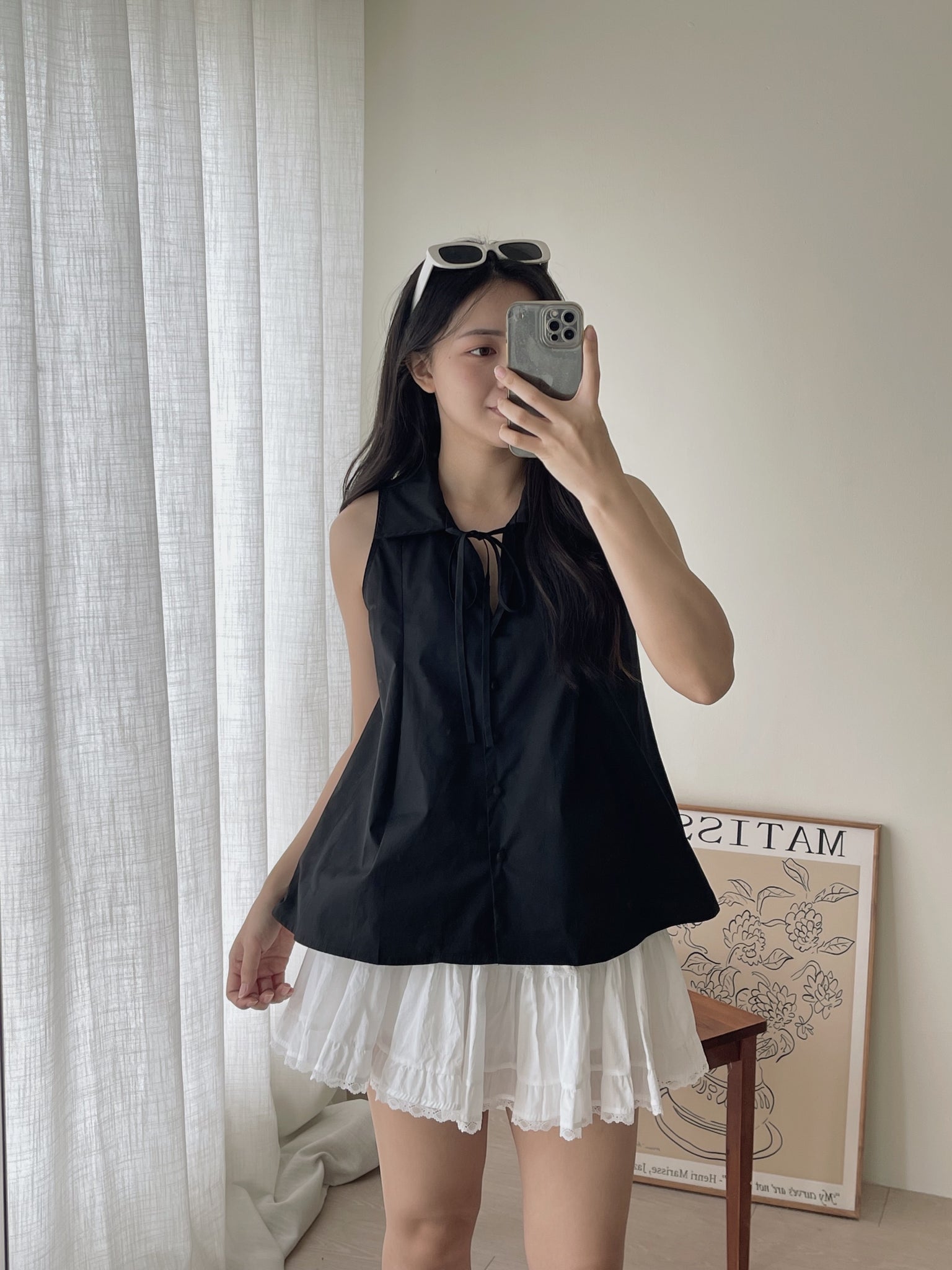 Collar Sleeveless Shirt / 系带翻领宽摆上衣