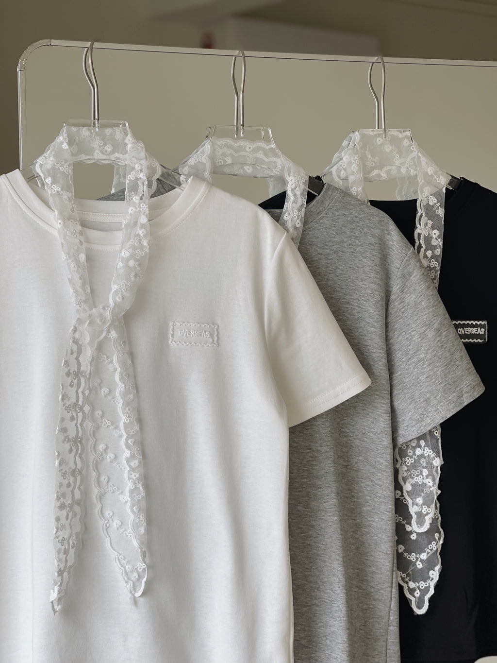 Lace Tie Plain Tee / 蕾丝带简约T恤