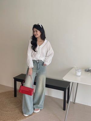 Anais V-Neck Loose Shirt / 清冷风宽松V领衬衫