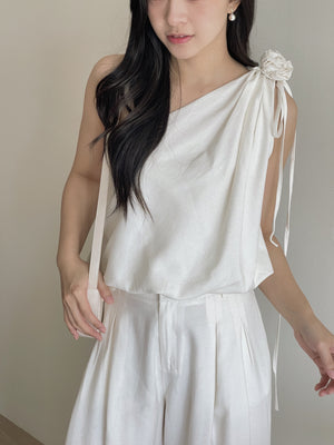 Vera Oblique Minimalist Set / 立体花斜肩阔腿裤套装