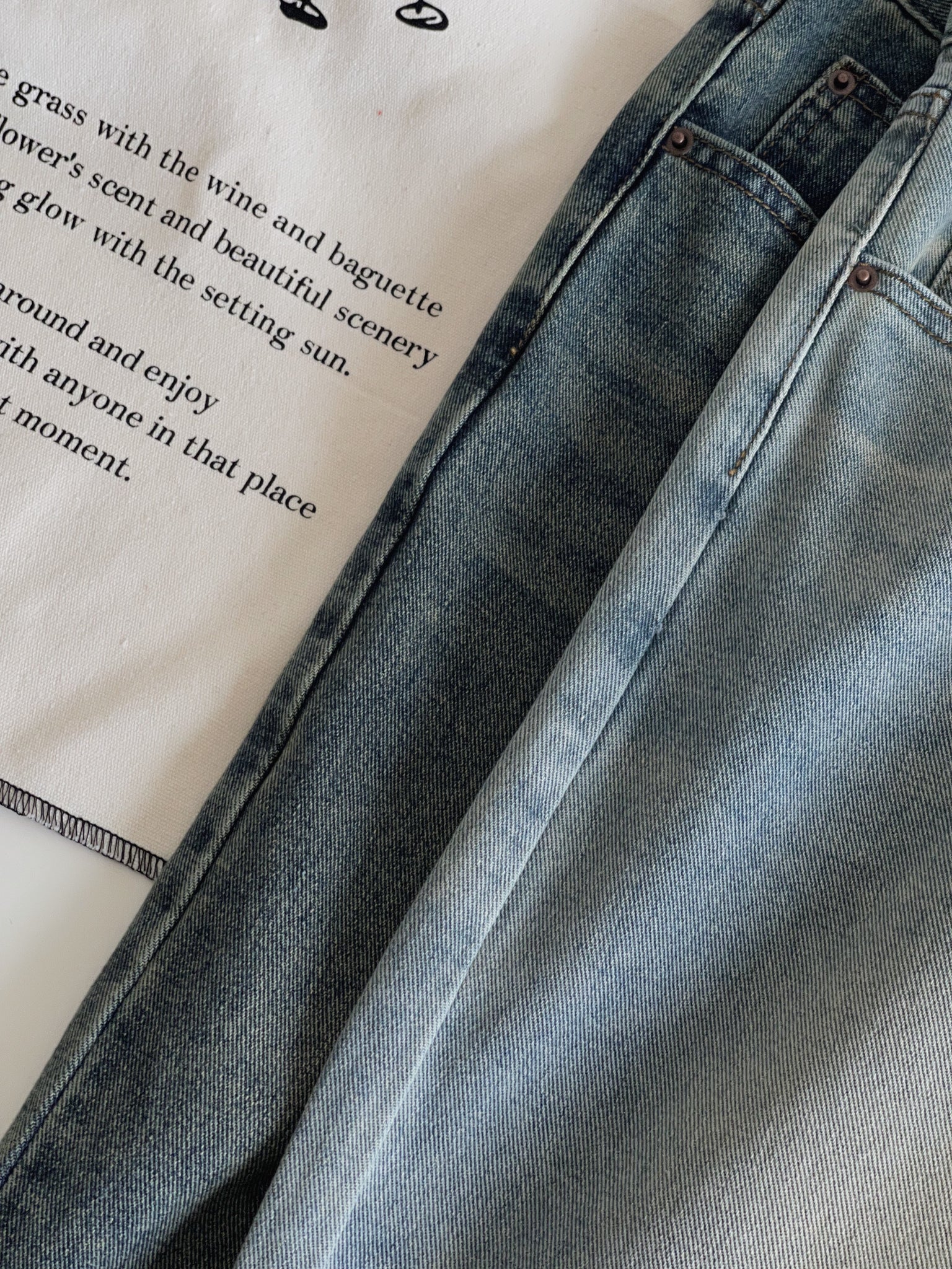 Retro Baggy Jeans Trousers / 复古阔腿拖地牛仔裤
