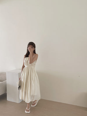 Holiday Pleated Dress / 度假抹胸吊带连衣裙