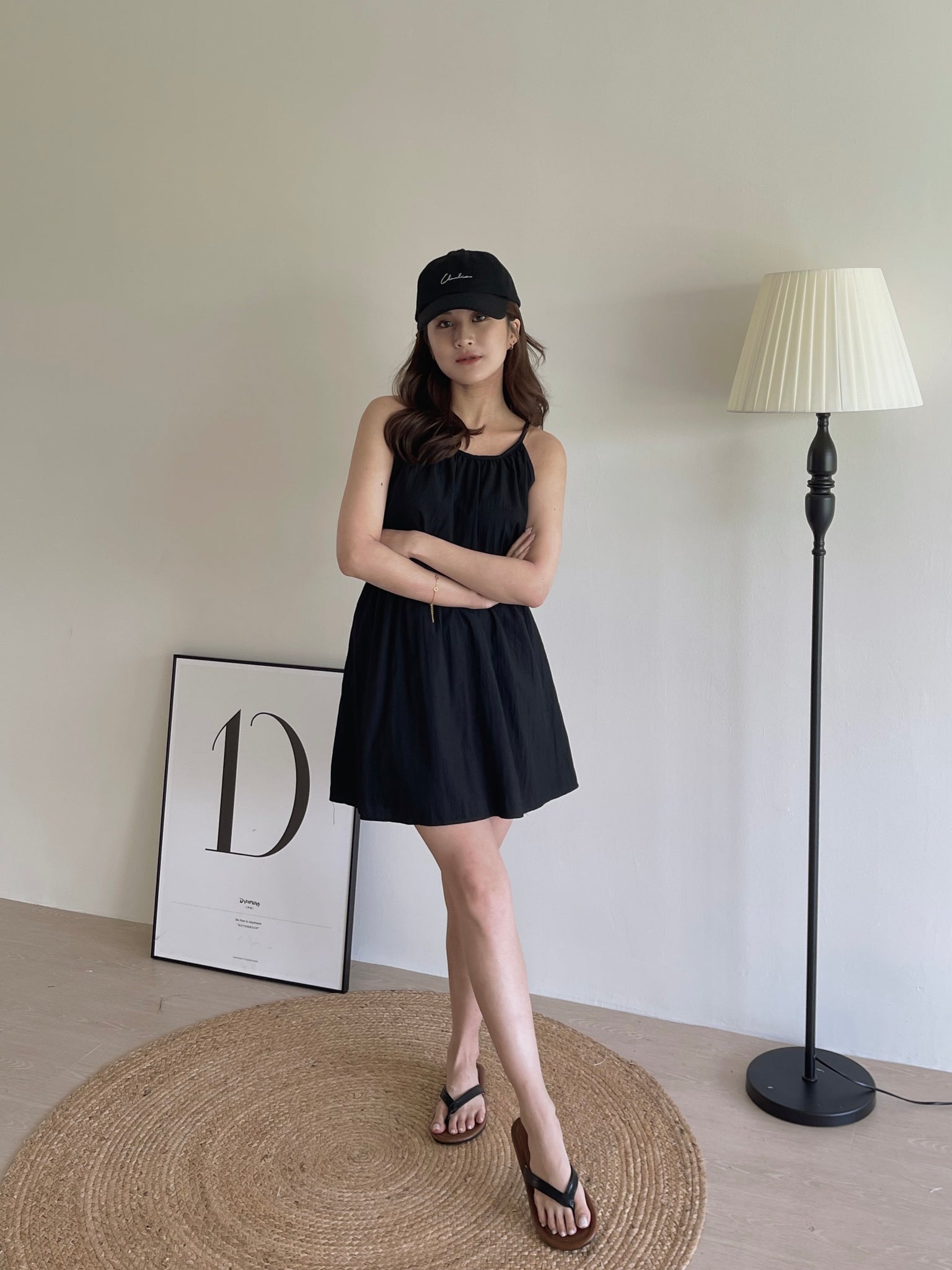 Kalie Back Cutout Dress / 挂脖收腰露背裙