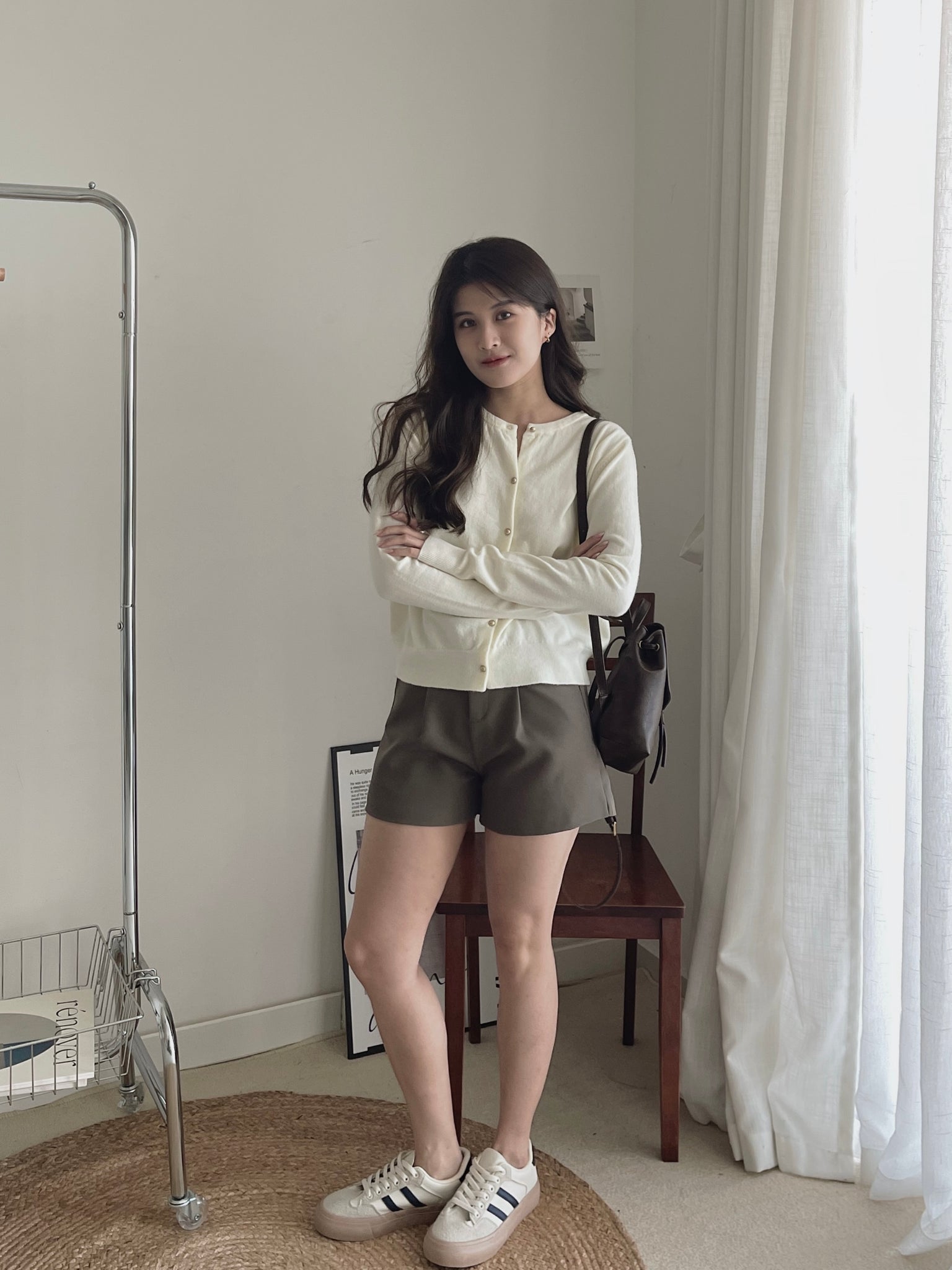Soft Cloud Knit Cardigan / 软糯小金扣针织衫
