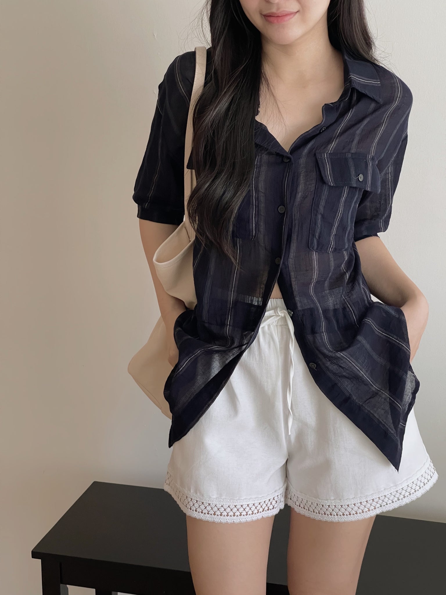 Casual Hollow Edge Pants / 舒适镂空边休闲短裤