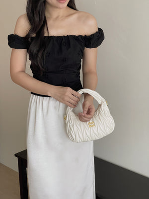 Eyelet Off Shoulder Top / 镂空显瘦一字肩上衣
