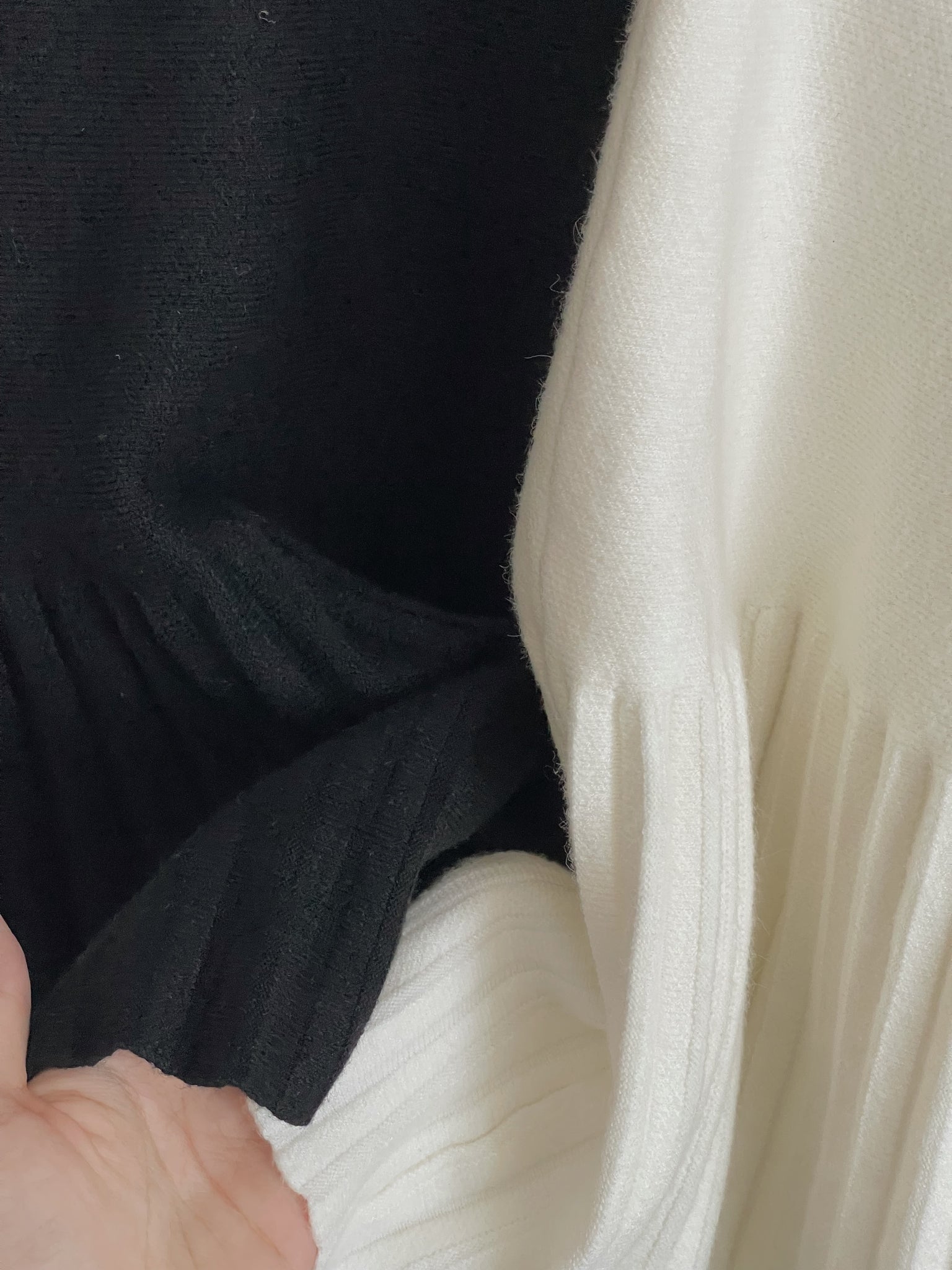 Knit Pleated Skirt / 针织百褶裙