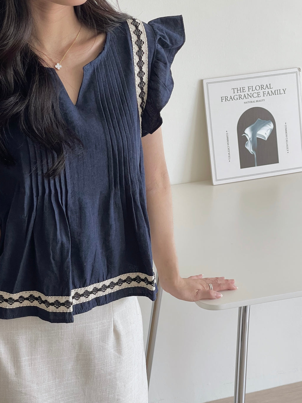 Ethnic Trim Pleated Top / 民族风边条压褶小衫