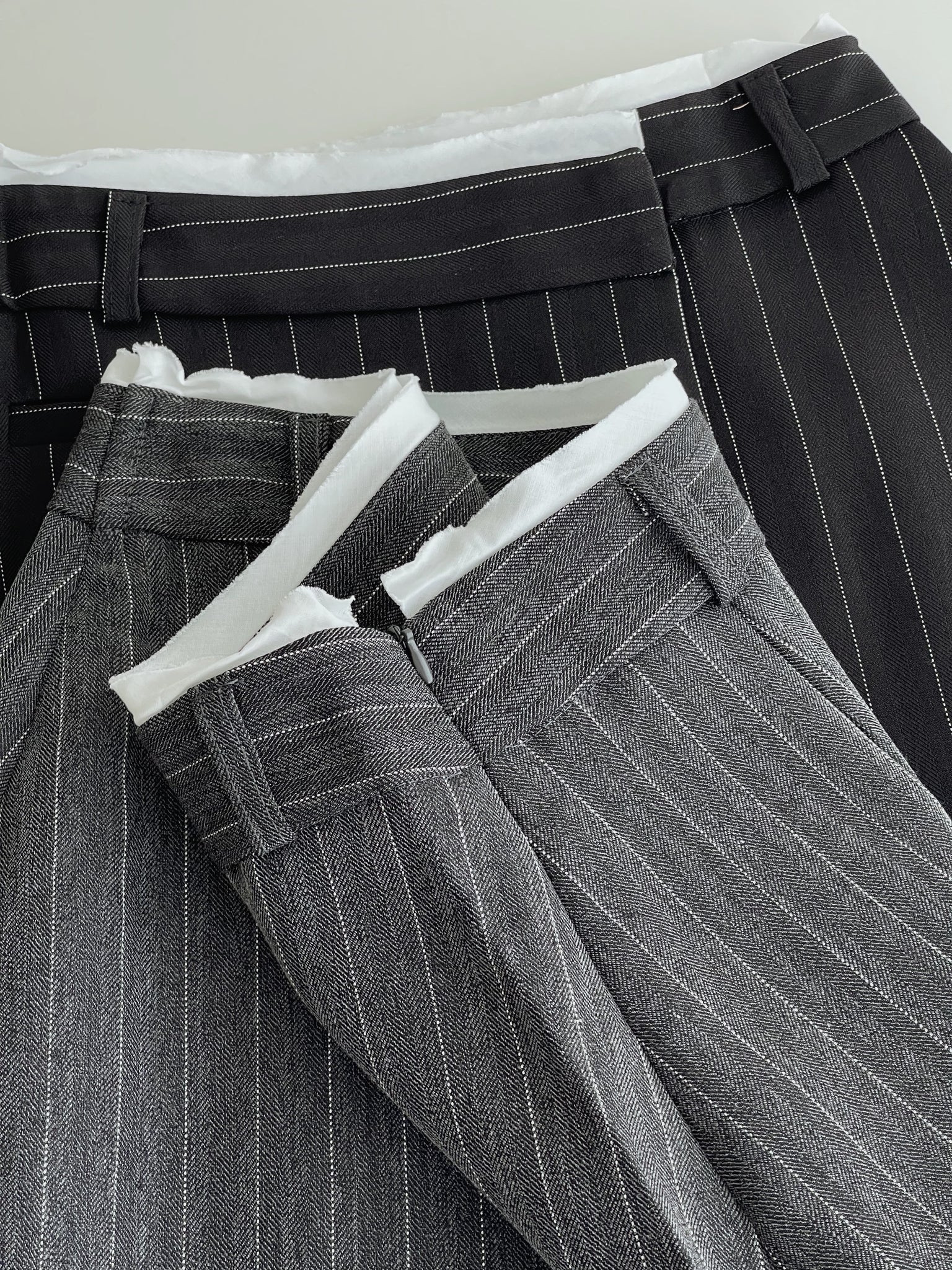 Asymmetrical Stripes Skort / 学院风竖条纹裤裙