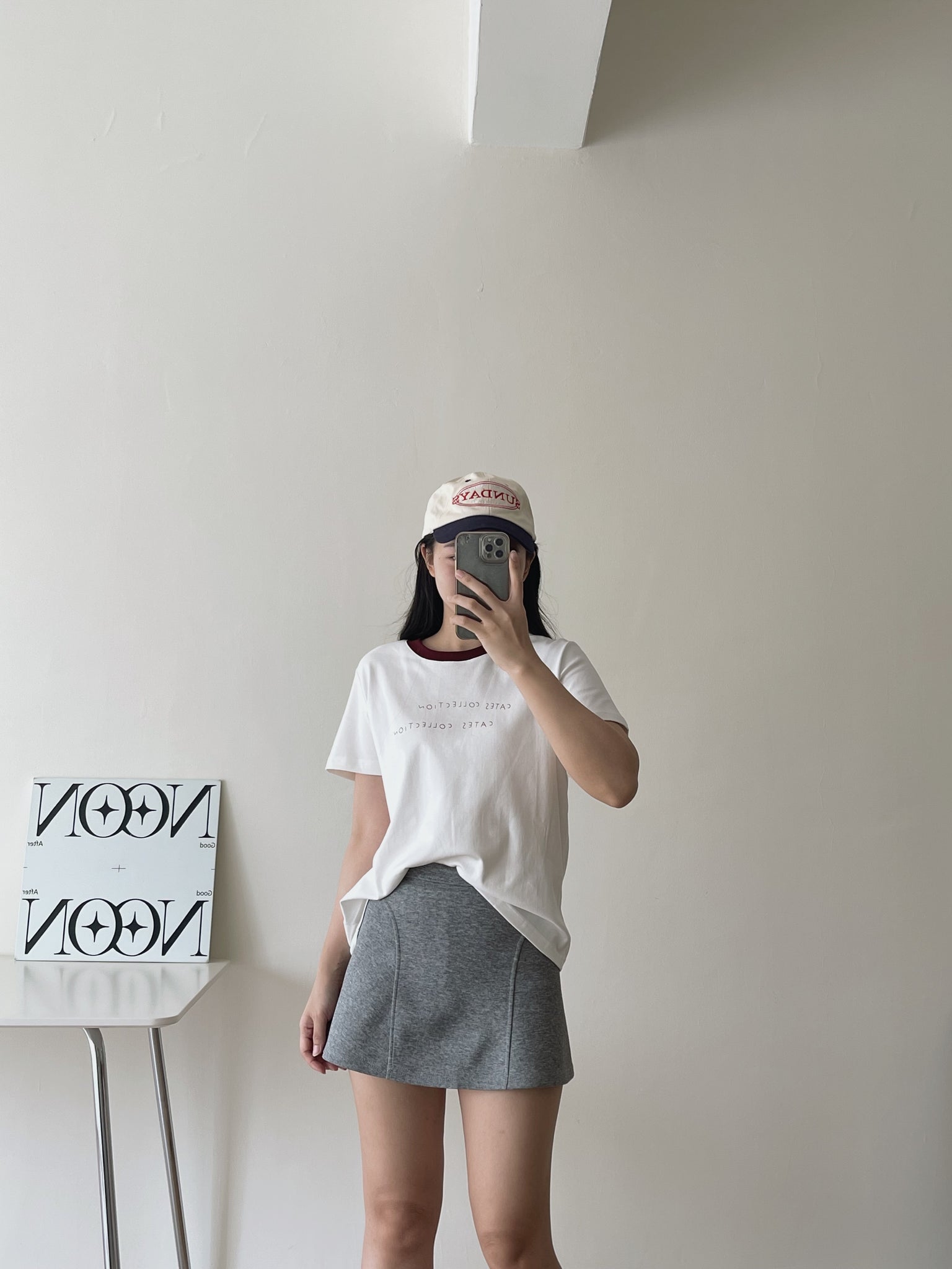 Contrast Neckline Tee / 撞色领口字母T恤