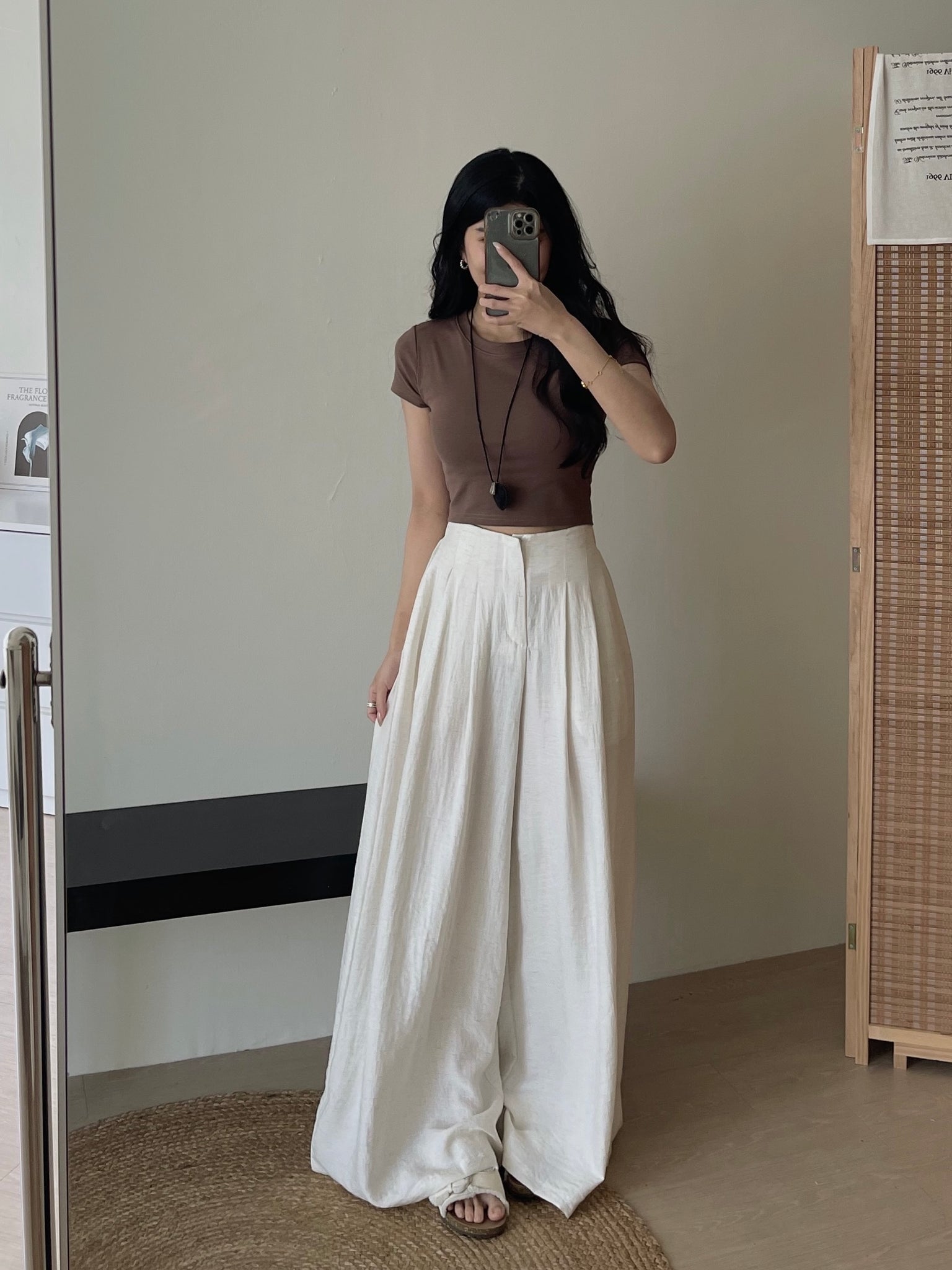 Crop Tee With Removable Pad / 短款T恤自带可拆卸乳胶垫