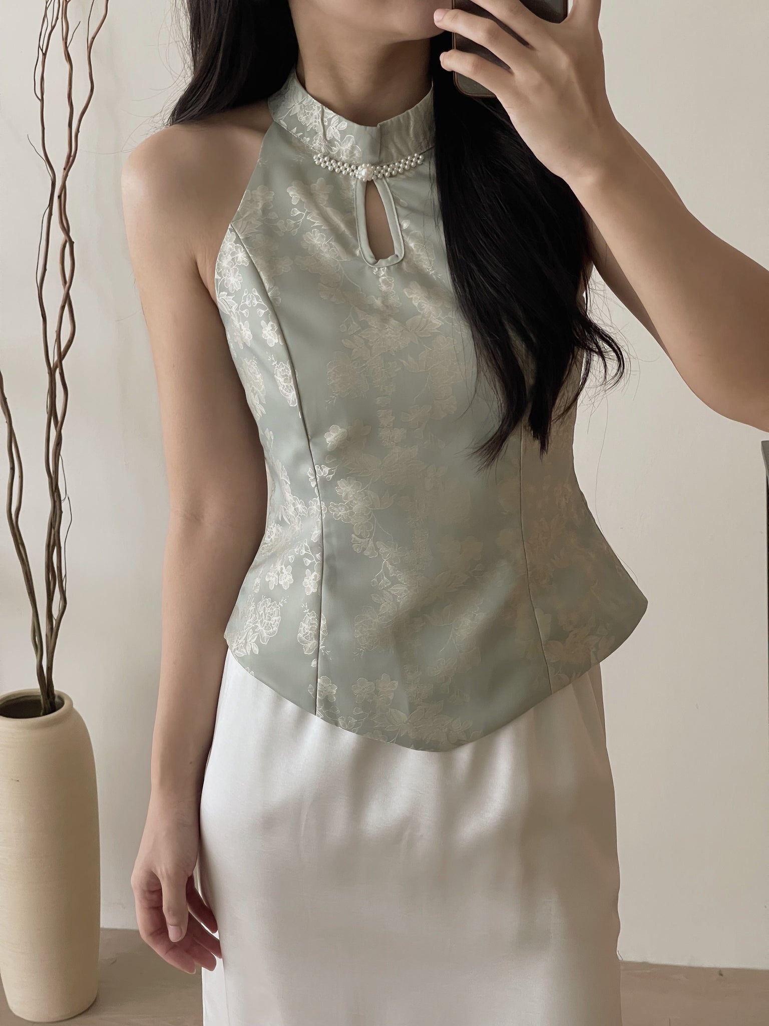 Moonlit Bloom Satin Top / 玉兰映月-高雅光泽锦缎旗袍上衣