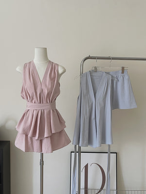Peplum Sweet Top Set / V领收腰阔腿短裤套装
