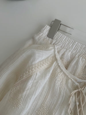 Dandelion Embroidered Set / 刺绣花休闲衫套装