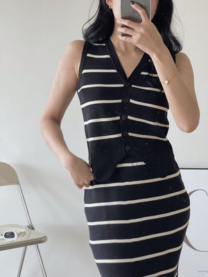 Ladies Stripes Sleeveless Set / 优雅条纹背心套装