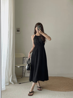Back Hollow Out Dress / 挂脖背镂空连身裙