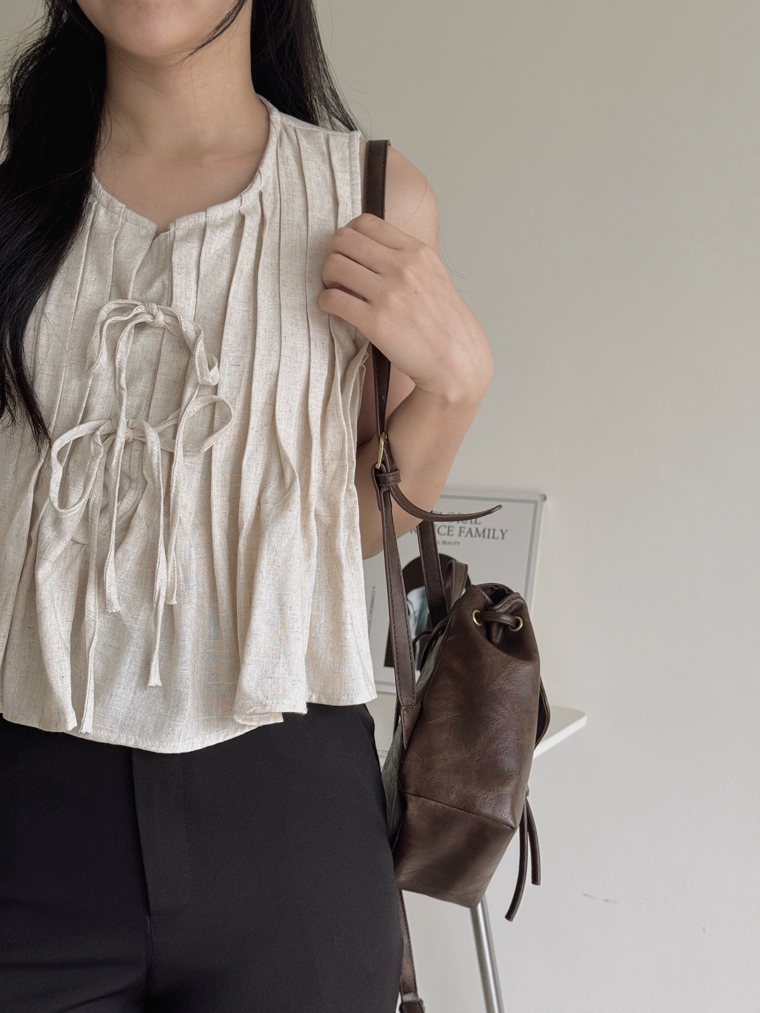 Ribbon Pleated Top / 麻料百褶蝴蝶结上衣
