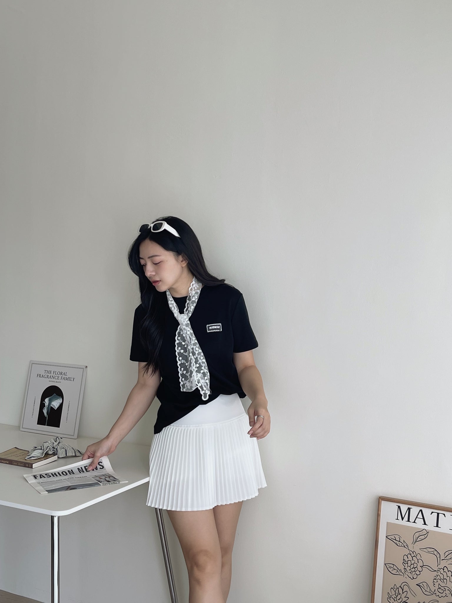Lace Tie Plain Tee / 蕾丝带简约T恤