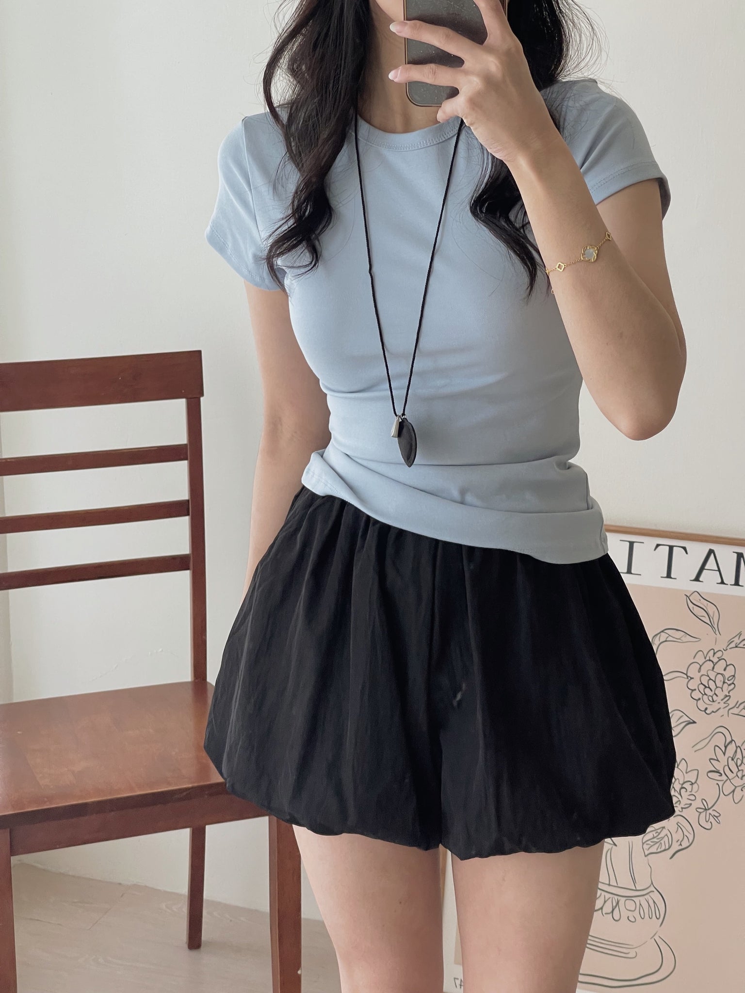 Basic Cotton Tee / 纯色基础棉质修身T恤
