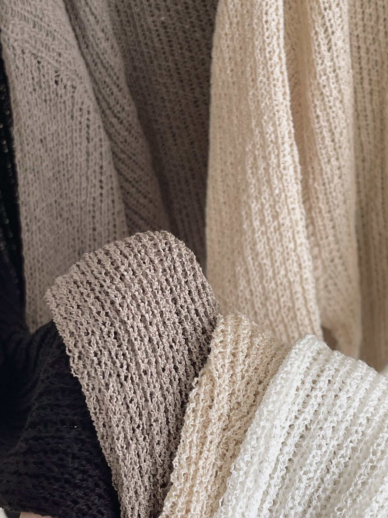 Korean Loose Knitted Sweater / 韩版慵懒镂空针织罩衫
