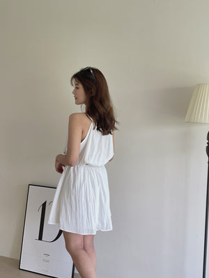 Kalie Back Cutout Dress / 挂脖收腰露背裙