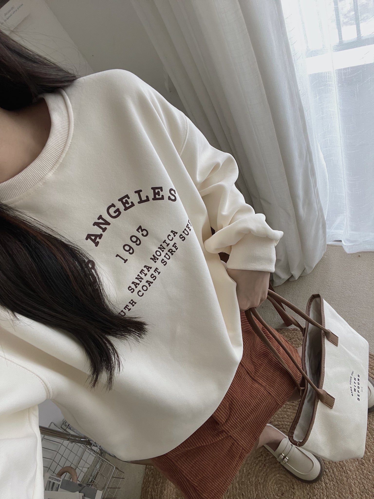 Super Comfy LA Sweater / 超舒适字母宽松卫衣