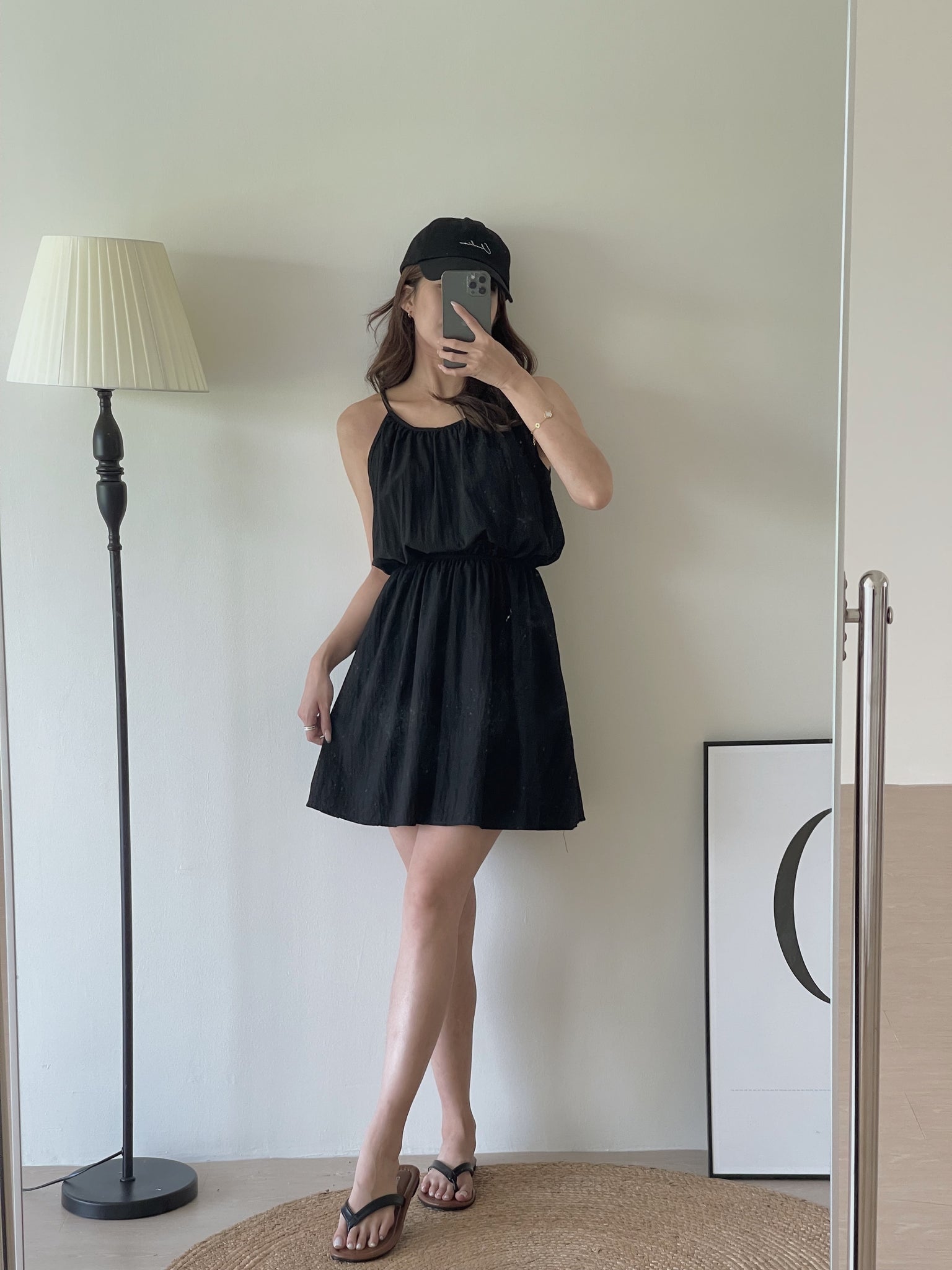 Kalie Back Cutout Dress / 挂脖收腰露背裙