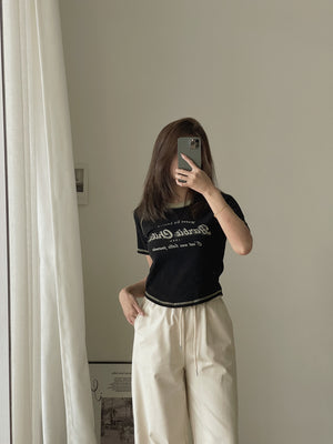 Graphic Crop Tee / 个性字母短上衣
