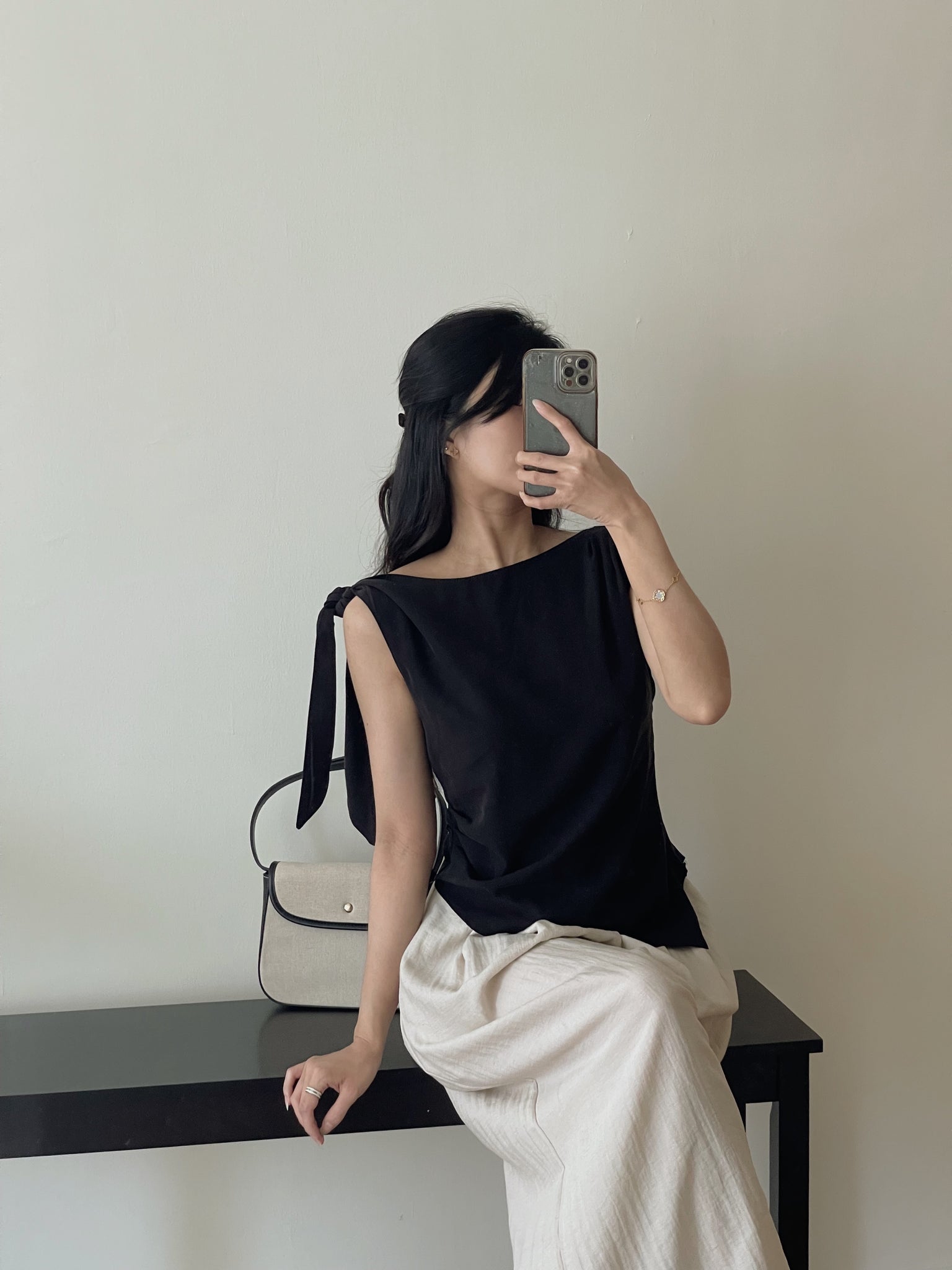 Wide Shoulder Ribbon Top / 宽领单肩系带不规则小衫