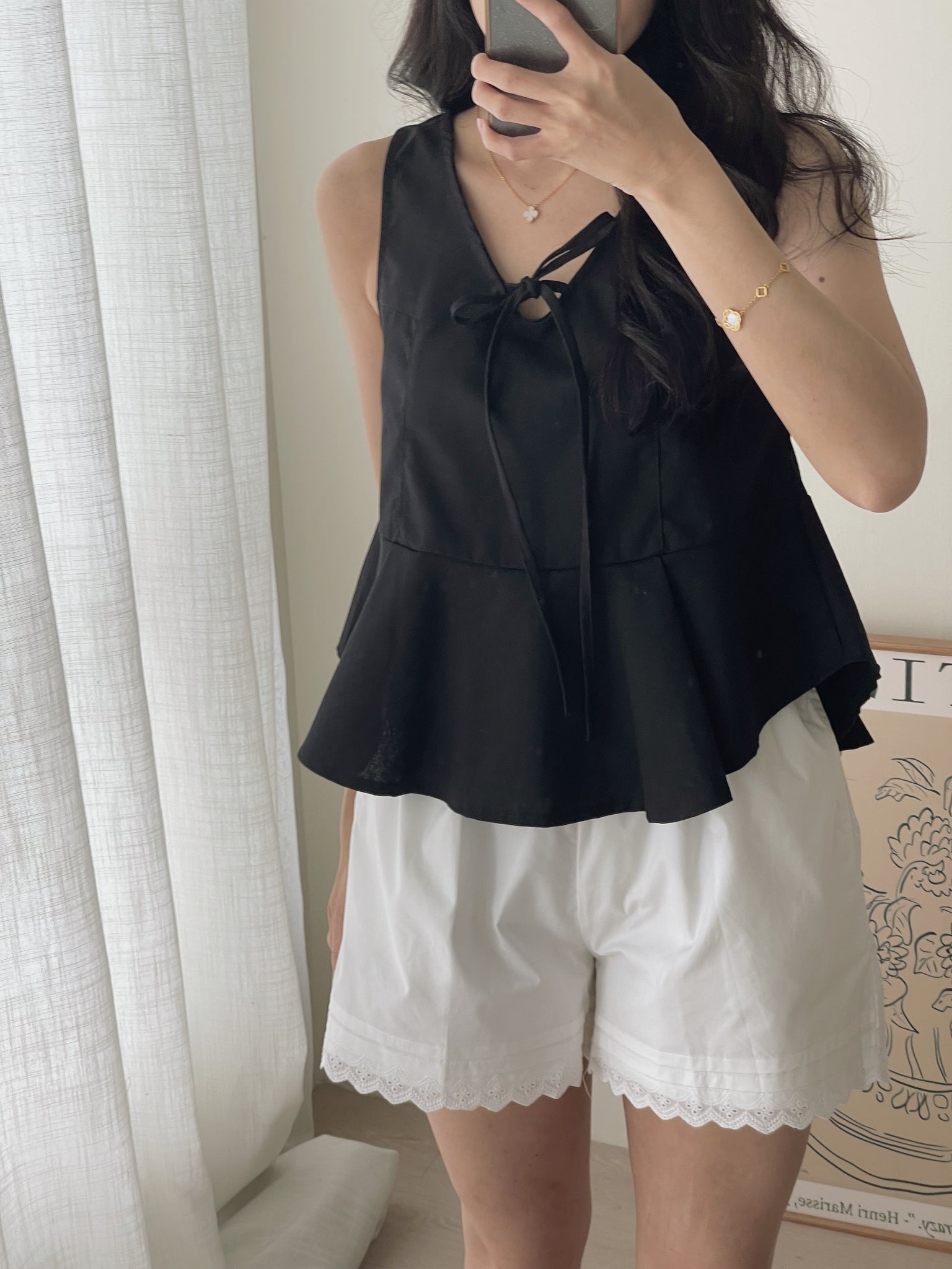 Lace Trim Casual Pants / 甜美蕾丝边条休闲短裤