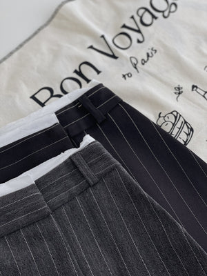 Asymmetrical Stripes Skort / 学院风竖条纹裤裙
