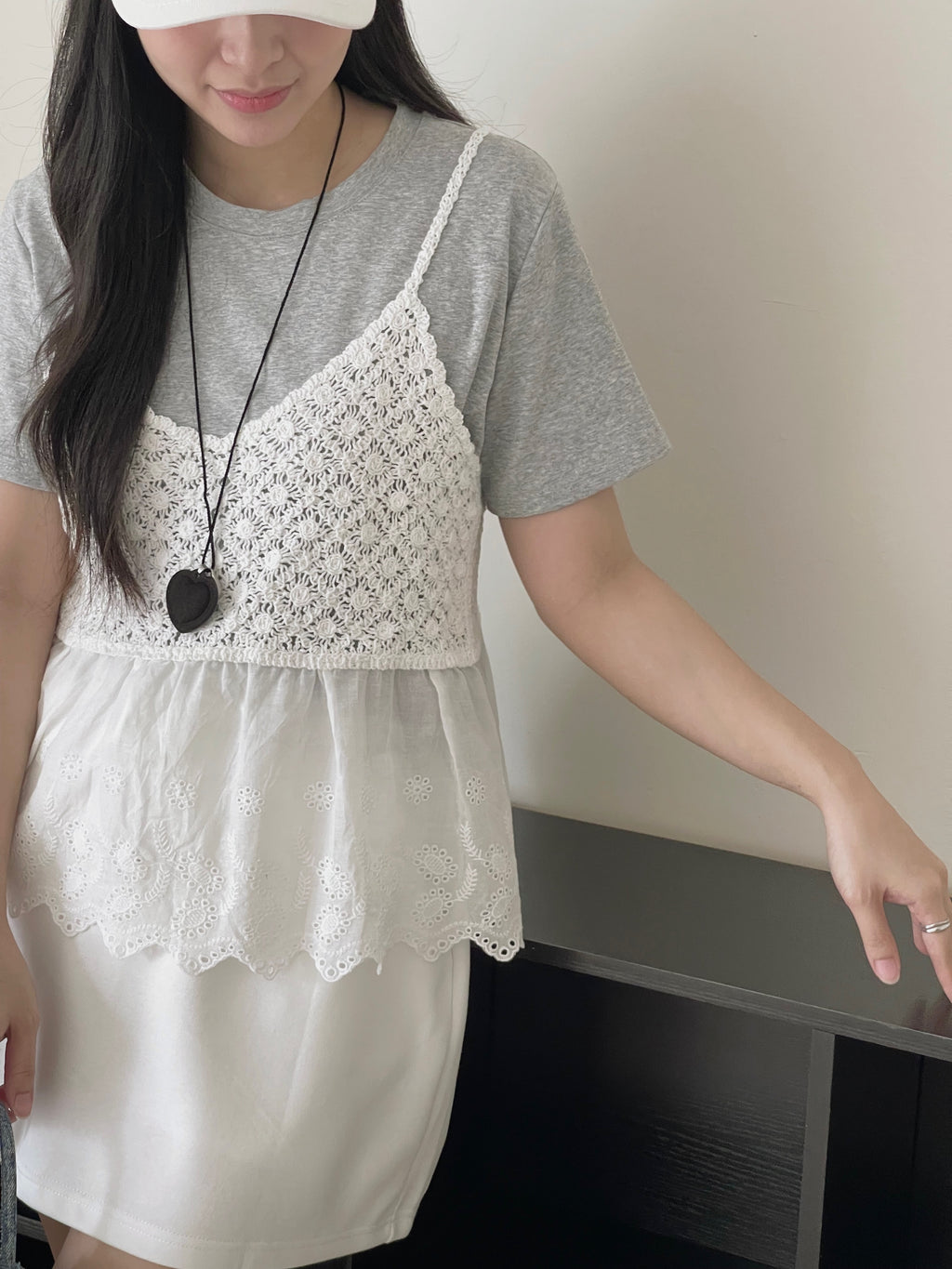 Saina Crochet 2pcs Top / 钩花针织吊带两件套