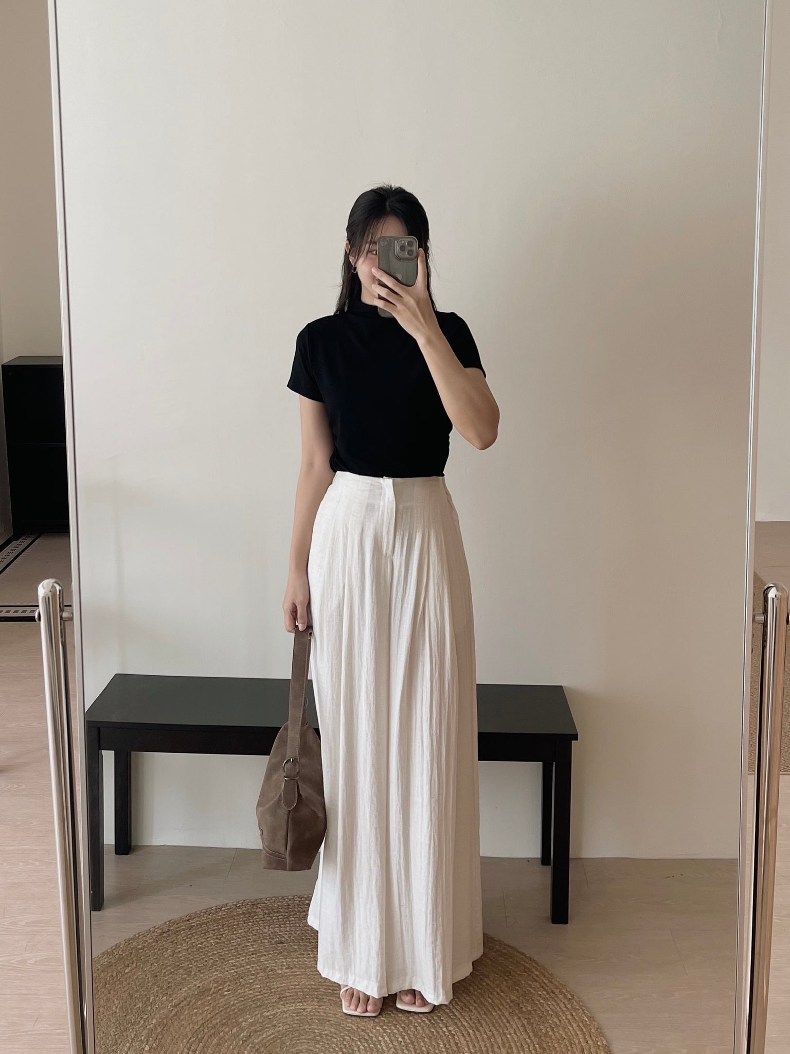 Pendant Mock Neck Top / 小吊坠半高领打底上衣