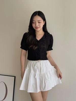Bertha Flower Embroidered Top  / 花纹浮雕刺绣上衣