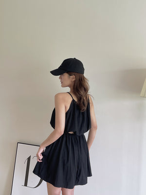 Kalie Back Cutout Dress / 挂脖收腰露背裙